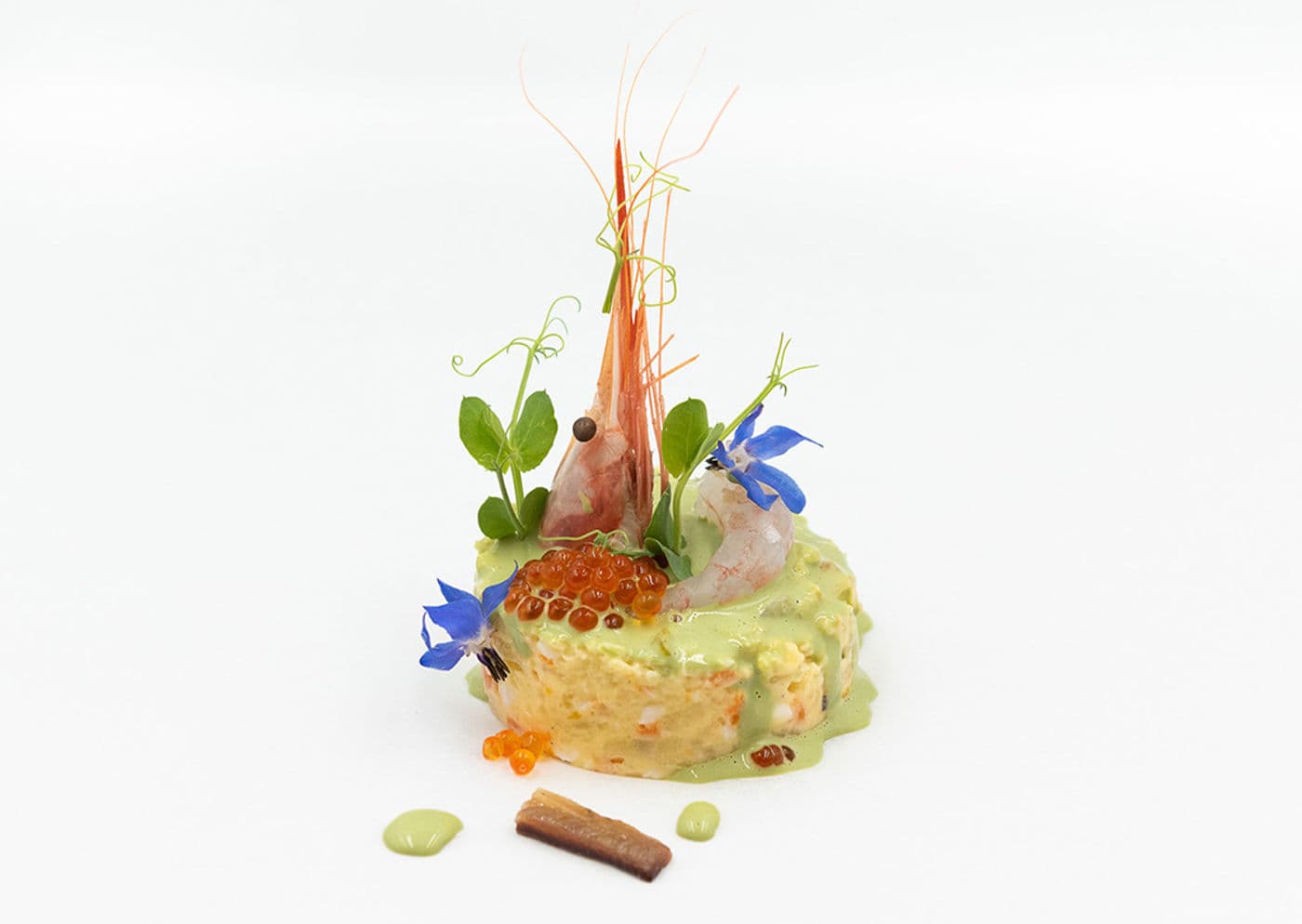 Gastronomía. Principal del catering de autor Kook´s. Ensaladilla de quisquilla, anguila ahumada y mahonesa de plancton by José Manuel López