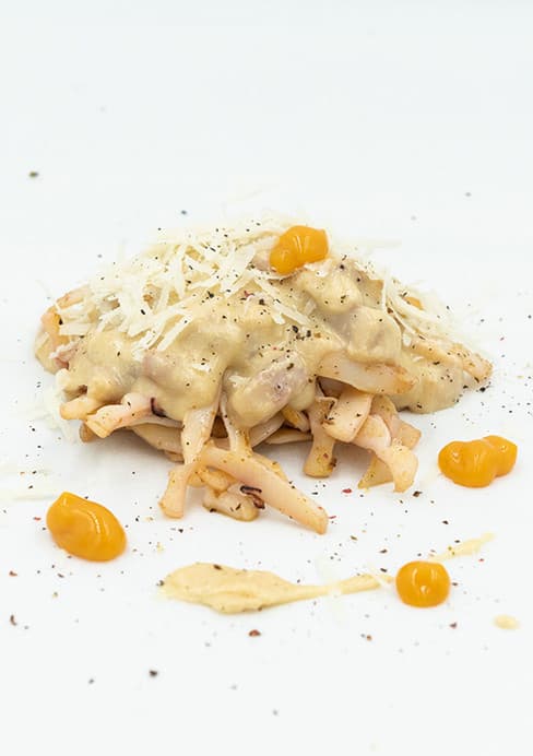 Tagliatelle de calamar a la carbonara by Dani y Roseta